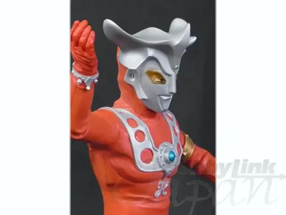 Ultra New Generation Hero Side: Ultraman Leo PVC