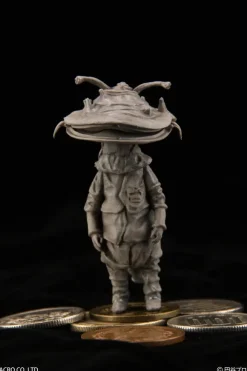 1/35 Ultra Q: Kanegon Monochrome Version