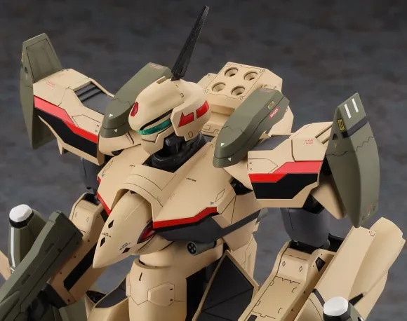 1/72 VF-19EF/A Battroid Isamu Special Macross F