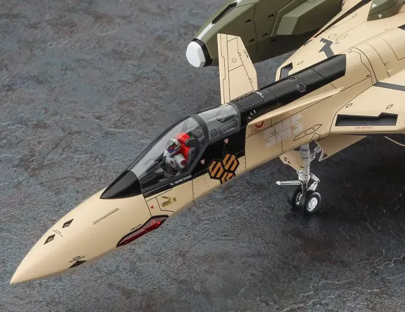 1/48 VF-19EF/A Isamu Special Macross Frontier