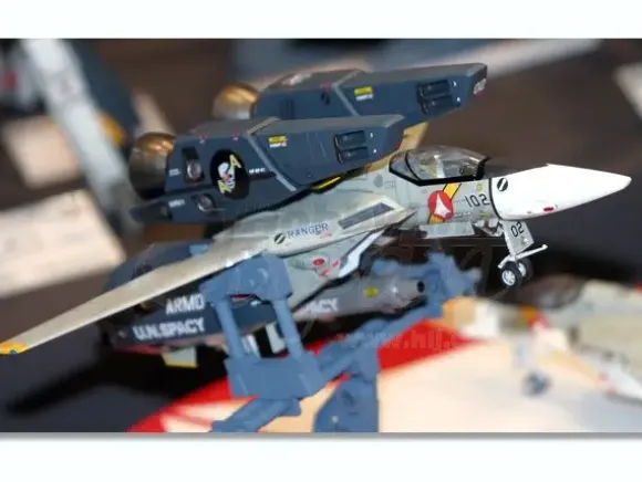 1/72 VF-1J Super/Strike Valkyrie "SVF-41 Black Aces"