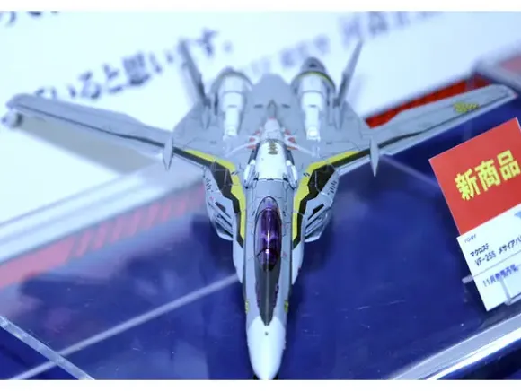 1/72 VF-25S Messiah Valkyrie Ozma Custom