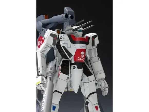 1/100 VF-1S Strike Valkyrie Battroid (Hikaru Ichijo)