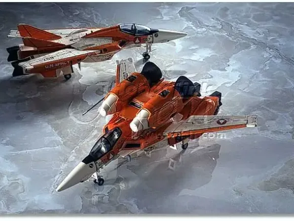 1/72 VT-1 Valkyrie "Super Ostrich"